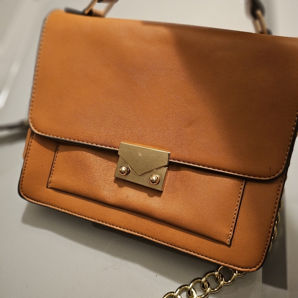 Justfab - Picture 4 of 5